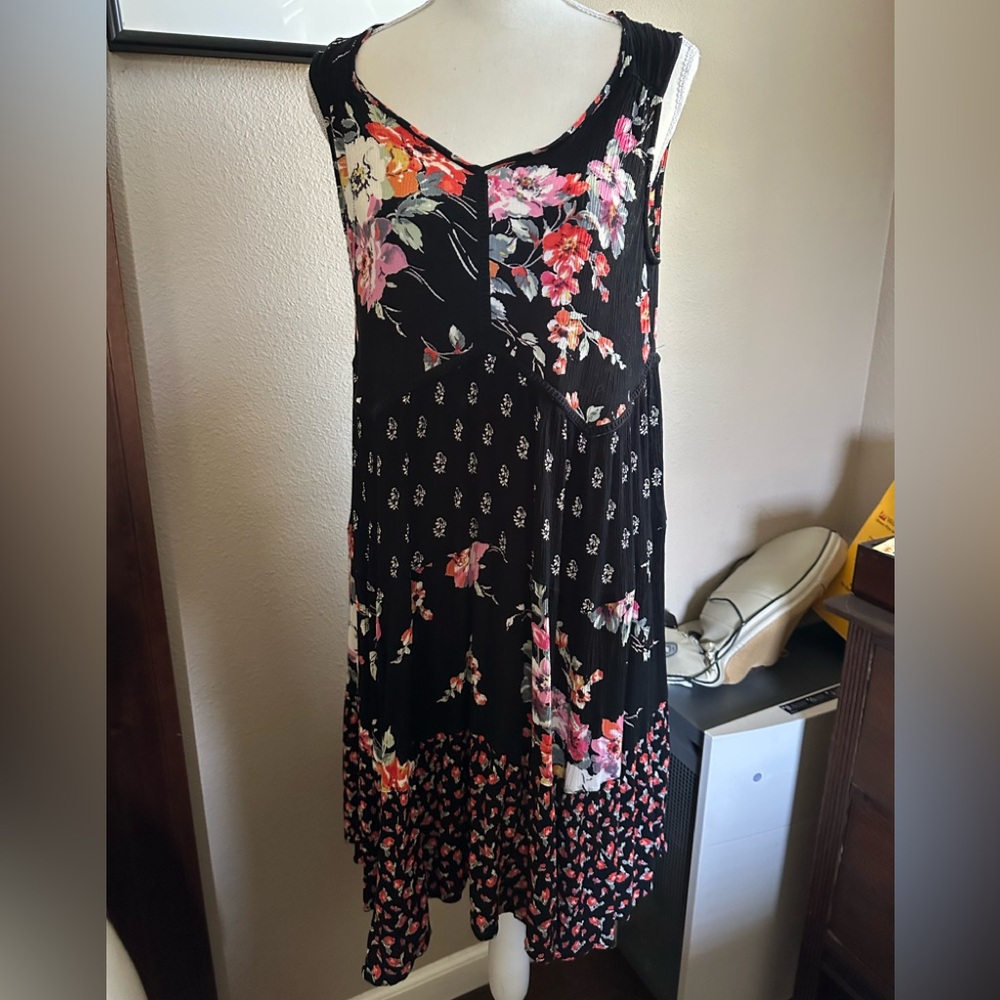 Bila Floral Sleeveless Tank Top Dress Womens